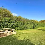Apartment Ancla 8: Terraza Privada Y Piscina Comunitaria